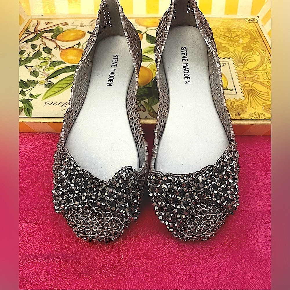 NEW STEVE MADDEN BEADED DRESSY FLATS WITH BOWS